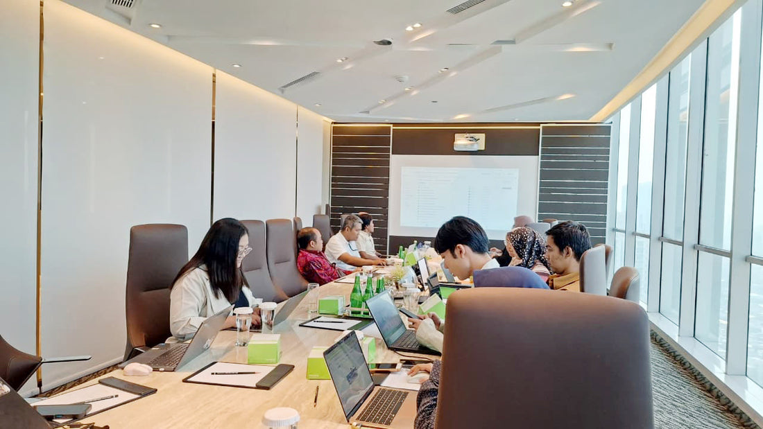 LSP JMKP telah menyelesaikan asesmen relisensi BNSP pada 23 September 2026. Saat ini proses telah memasuki tahap akhir dan menunggu Pleno BNSP sebagai tahapan penerbitan SK Relisensi.